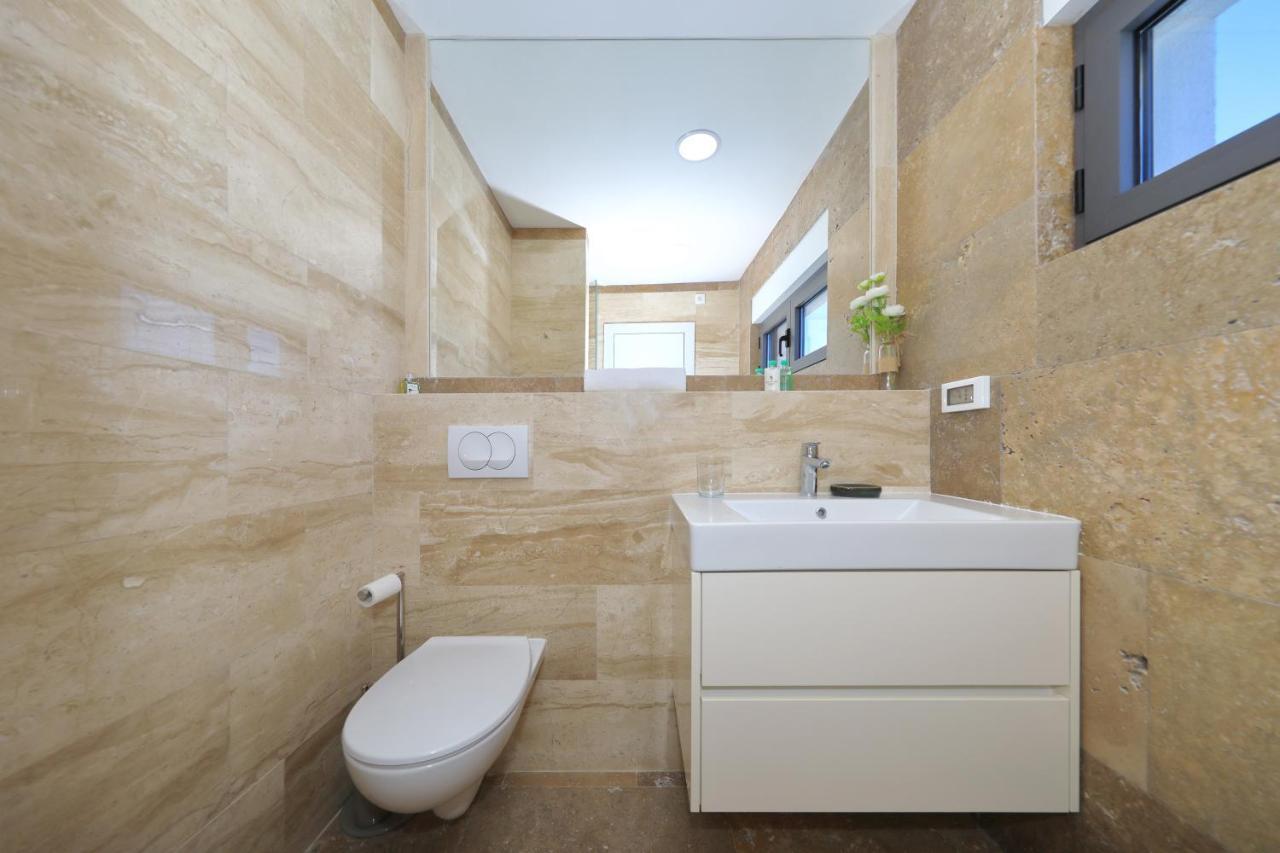 Penthouse Diem - Private Pool With Sea View 자다르 외부 사진