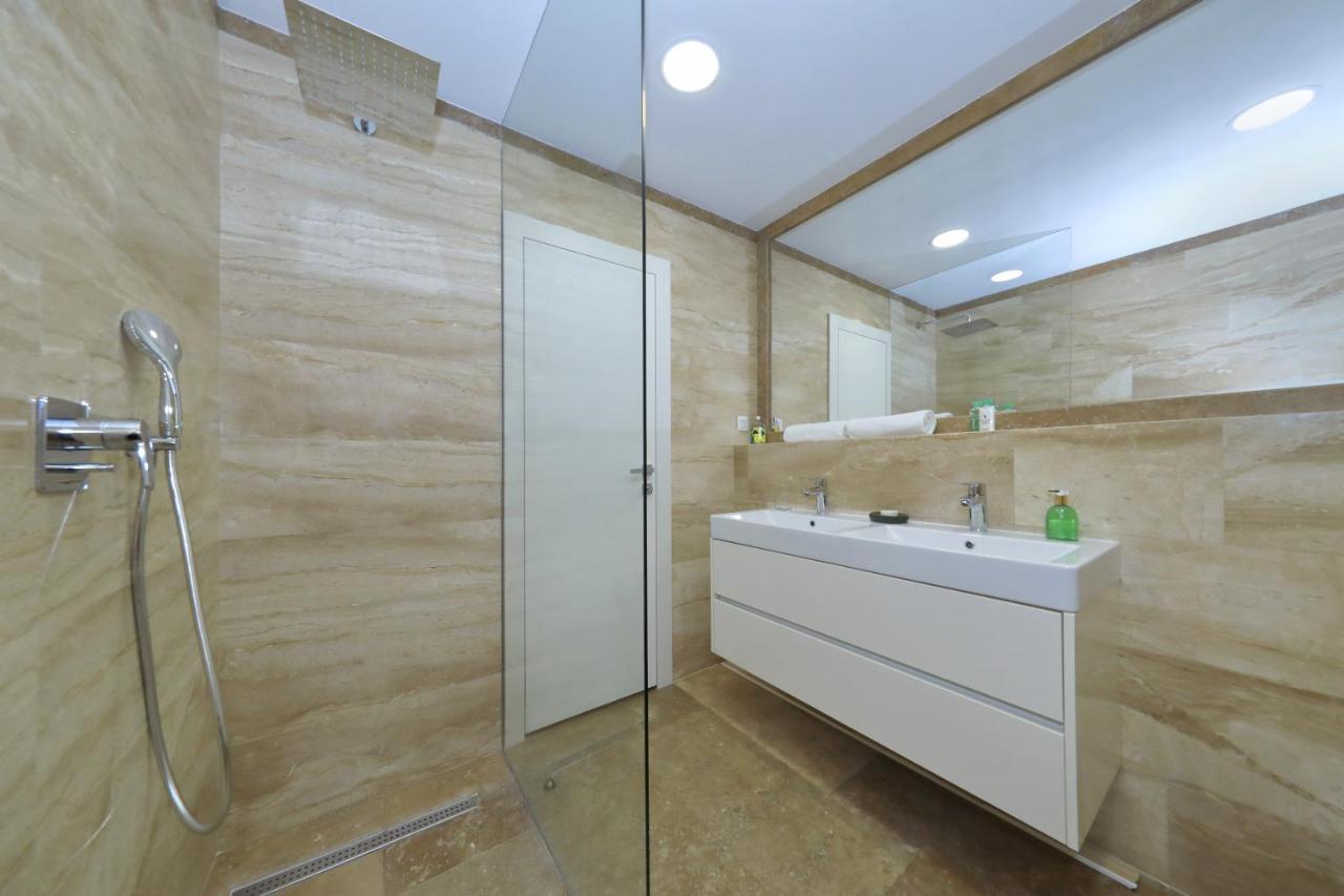 Penthouse Diem - Private Pool With Sea View 자다르 외부 사진